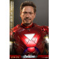 Marvel Los Vengadores Figura Movie Masterpiece Diecast 1/6 Iron Man Mark VI (2.0) with Suit-Up Gantry 32 cm.